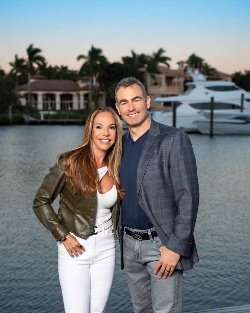 Thais Lopez Vogel and David Vogel at Admiral’s Cove. Photo by Tracey Benson