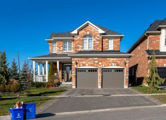4 Affordable Garage Door Installers in Florida That Won’t Break the Bank